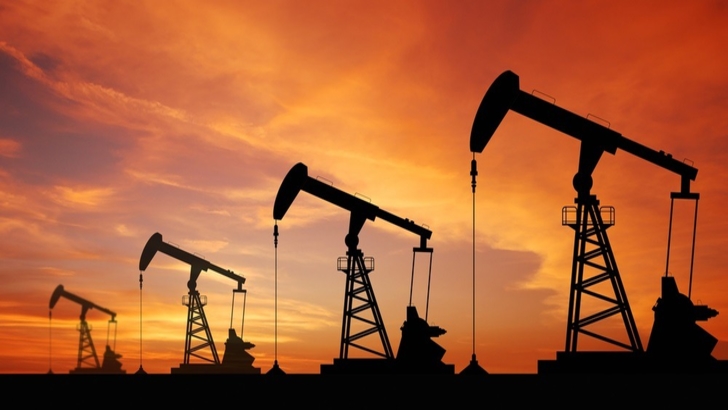 minim istoric pret petrol
